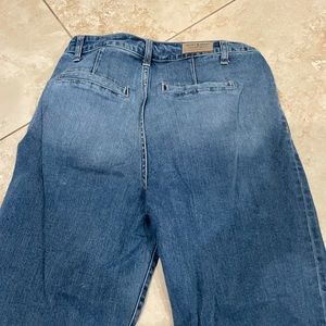 Velvet and heart crop jeans